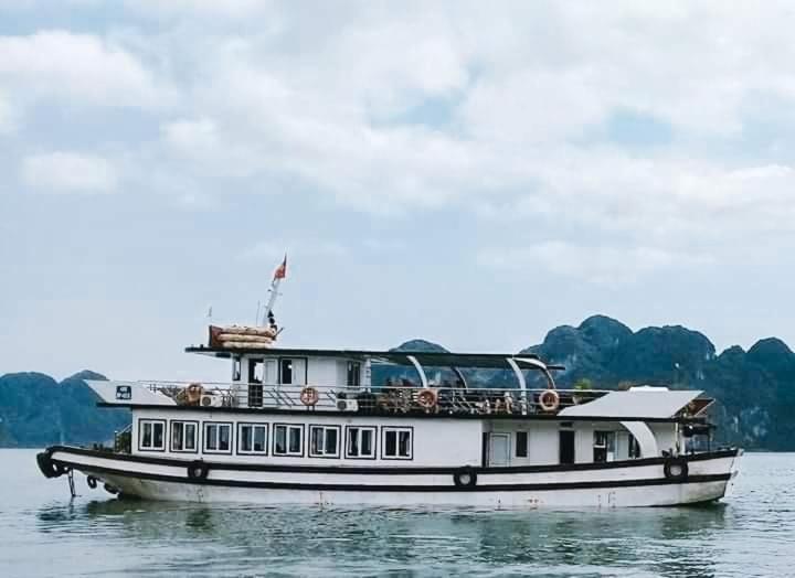 Catba Sky View Hotel Dong Khe Sau 外观 照片