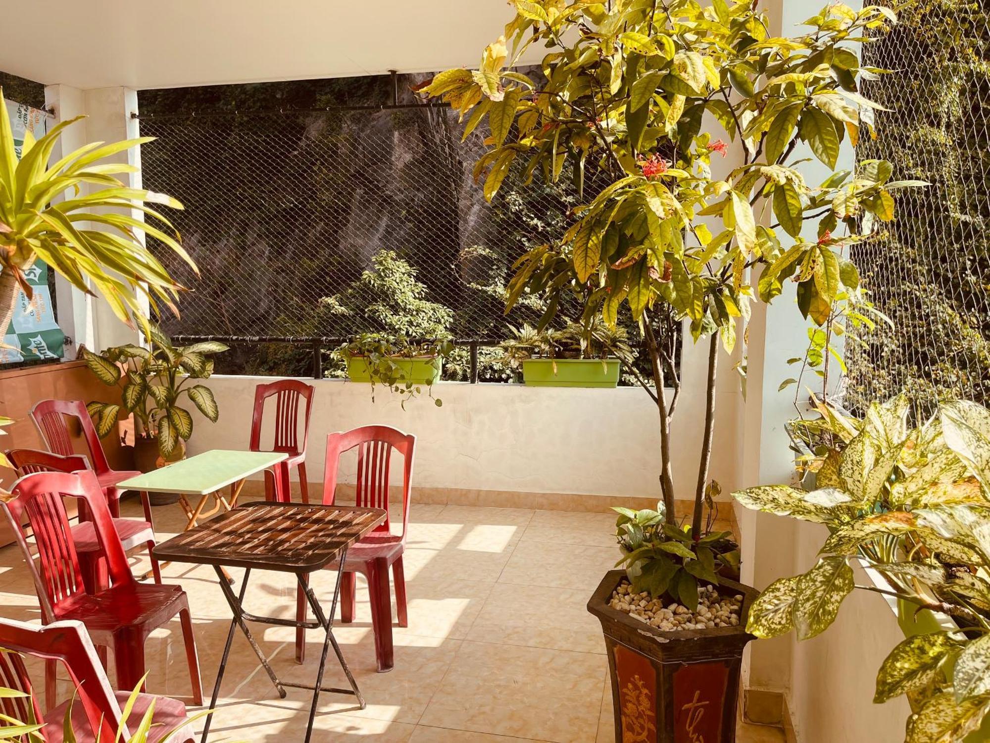 Catba Sky View Hotel Dong Khe Sau 外观 照片