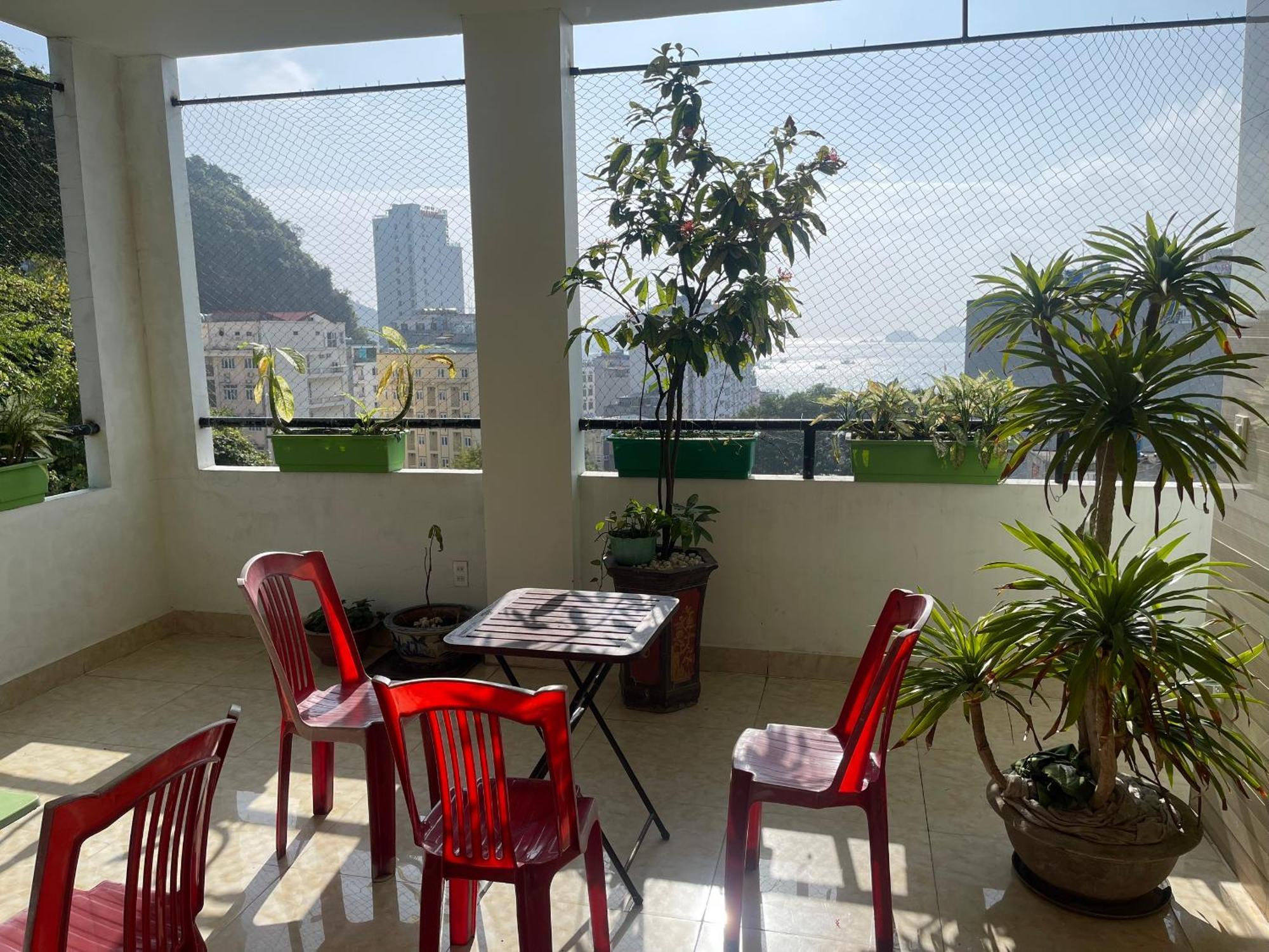 Catba Sky View Hotel Dong Khe Sau 外观 照片